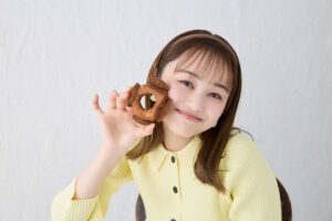 栄養学を勉強中の元宝塚歌劇団星組トップ娘役・舞空瞳さん 「専門店のオリーブオイルに夢中です」【食のトビラ】