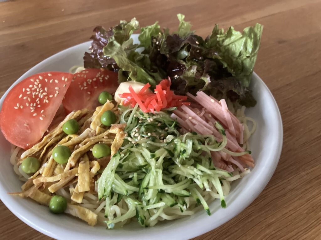 シンプルな冷やし中華