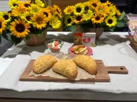 カレーパンやドレッシングにも使える！ ヒガシマル醤油の〈うどんスープ〉の謎に迫る、親子イベント開催〈PR〉