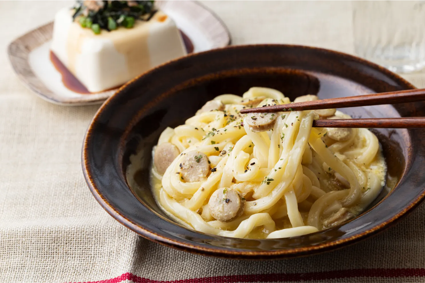 レンチンカルボナーラうどん+冷ややっこ