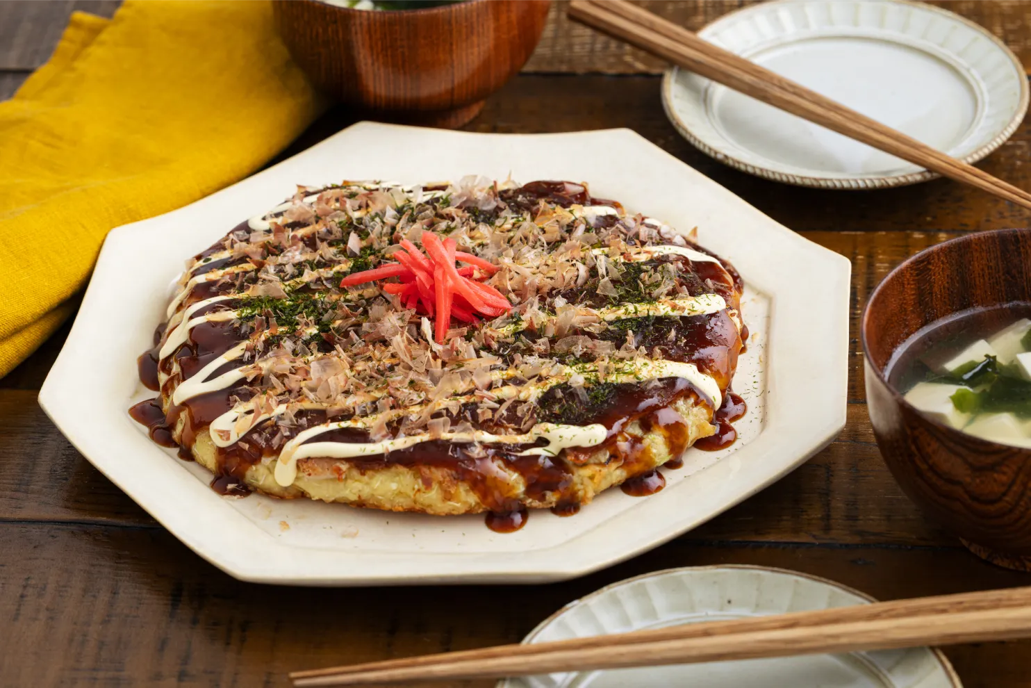 豚バラと厚揚げのワンパンお好み焼き+豆腐とわかめのお吸いもの
