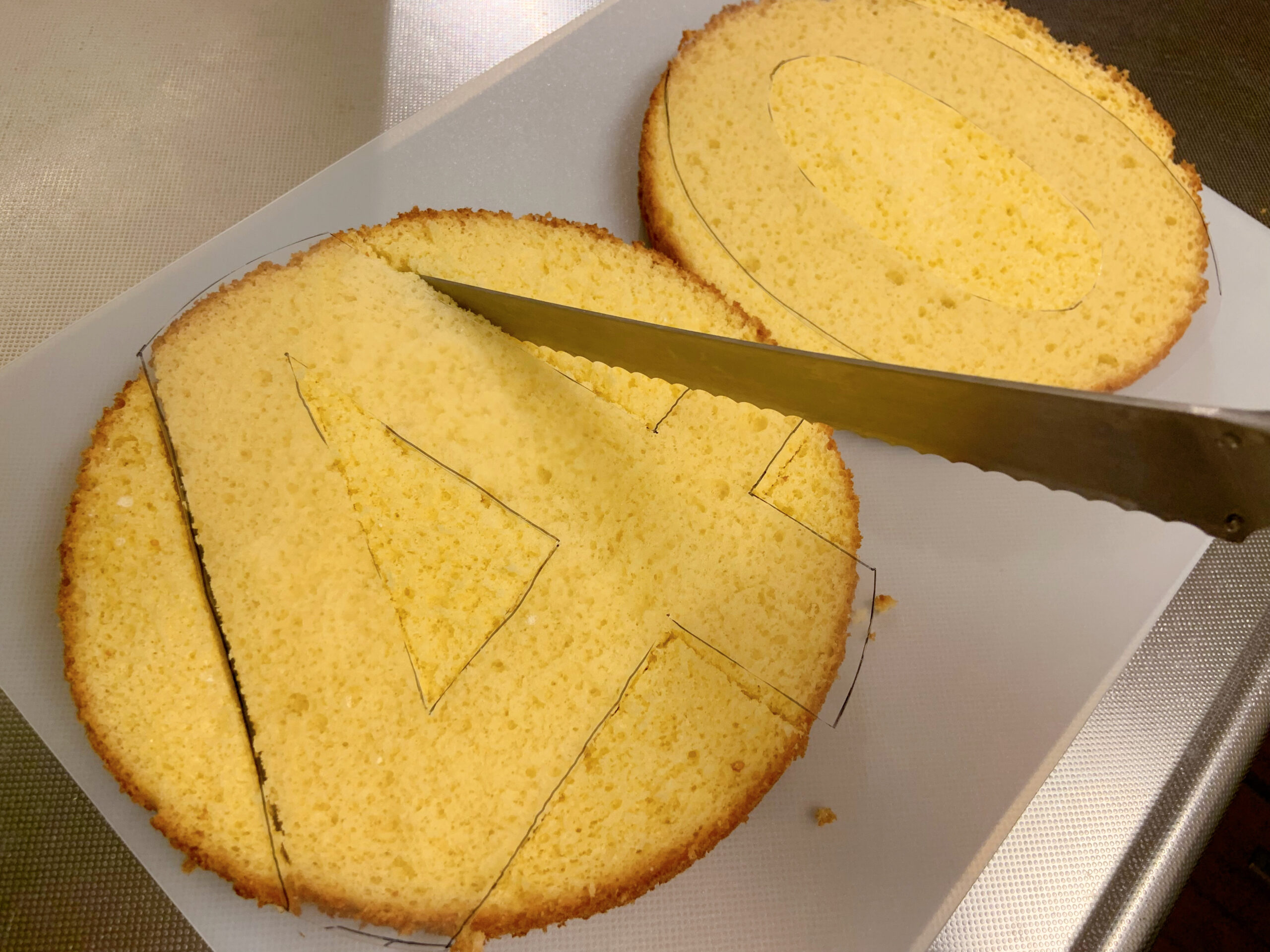 夫の40歳のお誕生日に作ったシャインマスカットのナンバーケーキのスポンジ/とんぴー