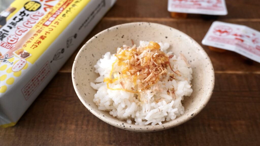 ドンキホーテの韓国海苔と秒でどこでもTKG!?卵かけ風ご飯のたれ、ごまにんにく。ごはんのともに美味しい。ケチャップみたい。